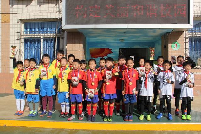 哈登24分快船终结魔术6连胜 纽约送太阳5连败