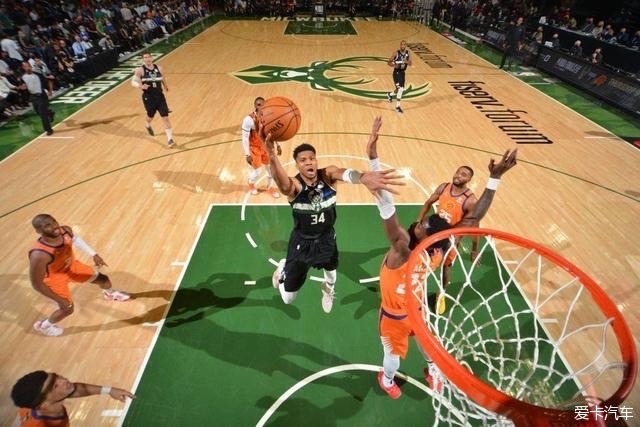 每体：巴萨不会3000万欧回购尼科